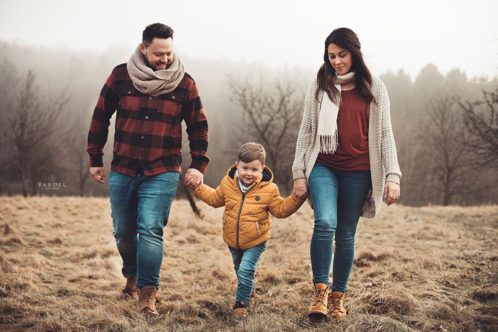 Familienfotografie Familienfotos Familie Outdoorshooting Saarland Saarbrücken Neunkirchen St. Wendel Saarlouis Merzig