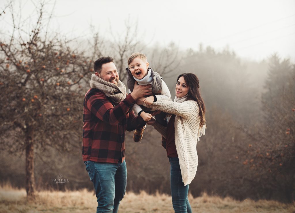 Familienfotografie Familienfotos Familie Outdoorshooting Saarland Saarbrücken Neunkirchen St. Wendel Saarlouis Merzig