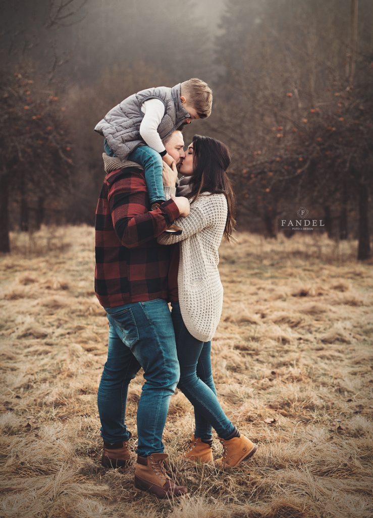 Familienfotografie Familienfotos Familie Outdoorshooting Saarland Saarbrücken Neunkirchen St. Wendel Saarlouis Merzig